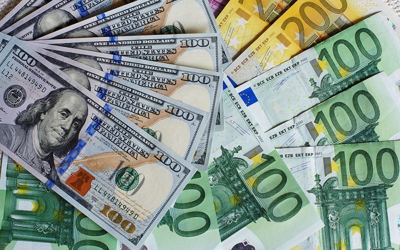 قیمت اسکناس ارز تجاری به روال قبلی بازگشت قیمت اسکناس ارز تجاری به روال قبلی بازگشت