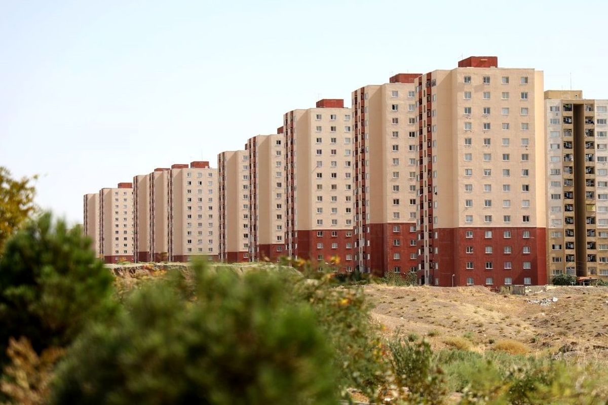 عروسی به کوچه متقاضیان مسکن مهر رسید