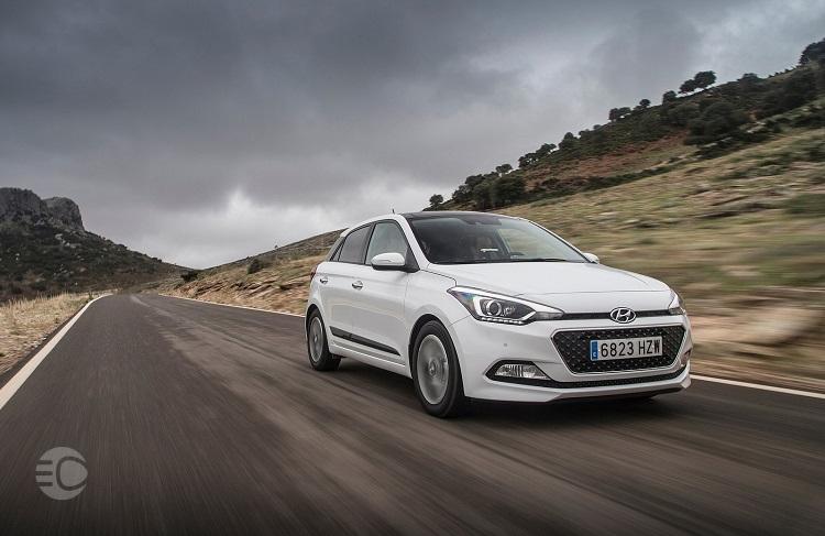 مقایسه هیوندای i20 و رنو ساندرو اتومات