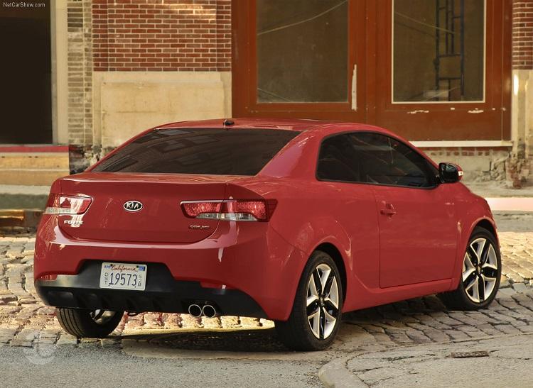 مقایسه تجربه رانندگی کیا سراتو کوپه و هیوندای جنسیس کوپه